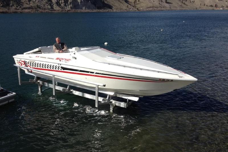 Hydraulic Lifts What are the Advantages? Boat Lifts International